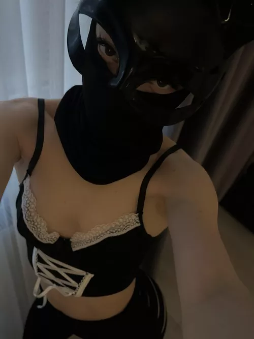 I always get bully by being flat chest almost