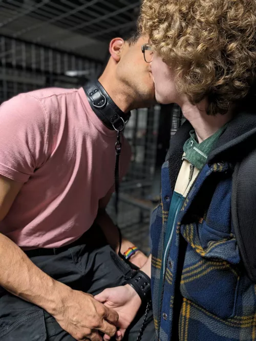 I love being collared :)