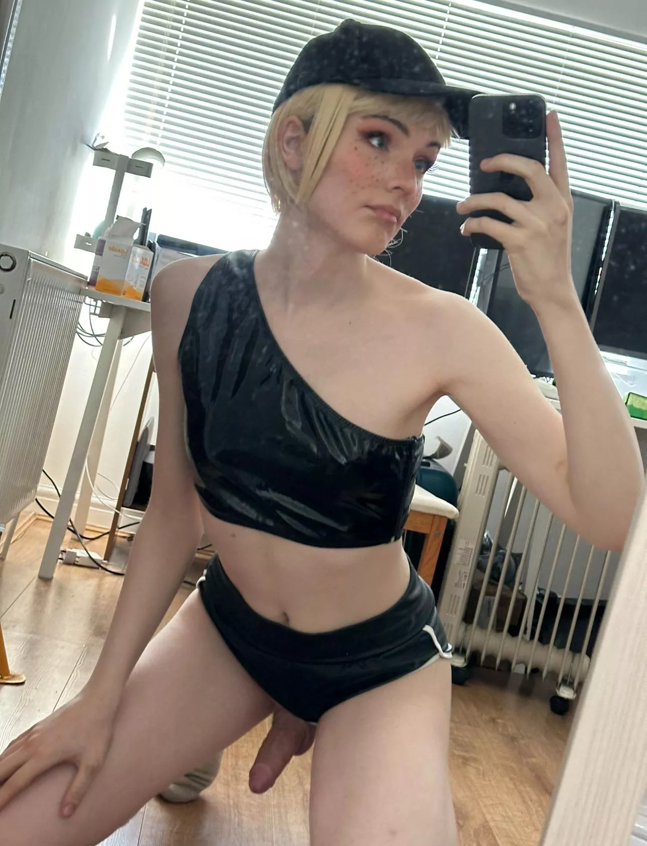 I sit on you after a long sopranos sesh, wyd?