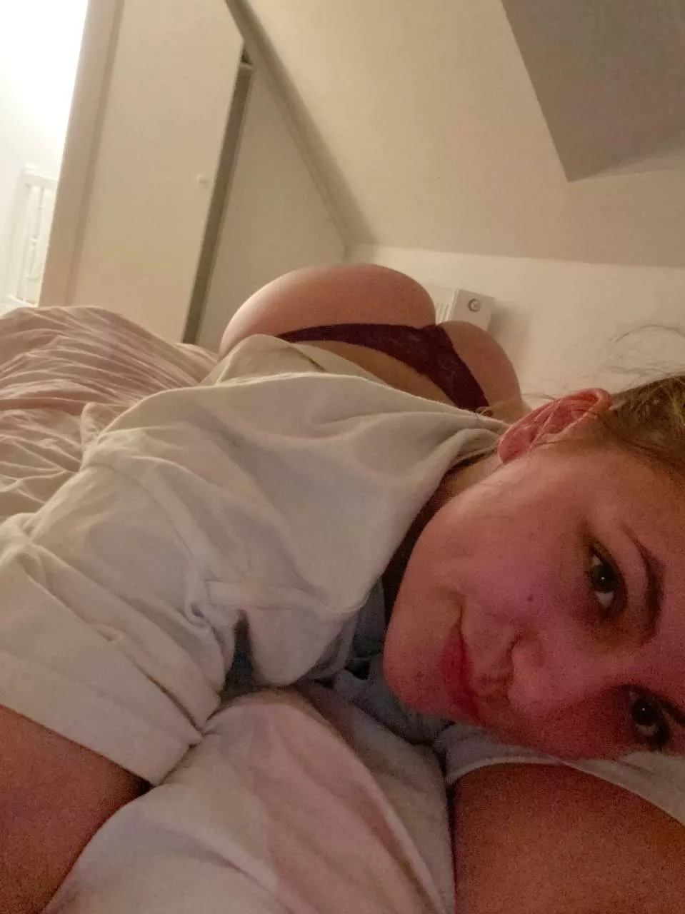 imagine this ass would be your breakfast every morning, you wanna taste?