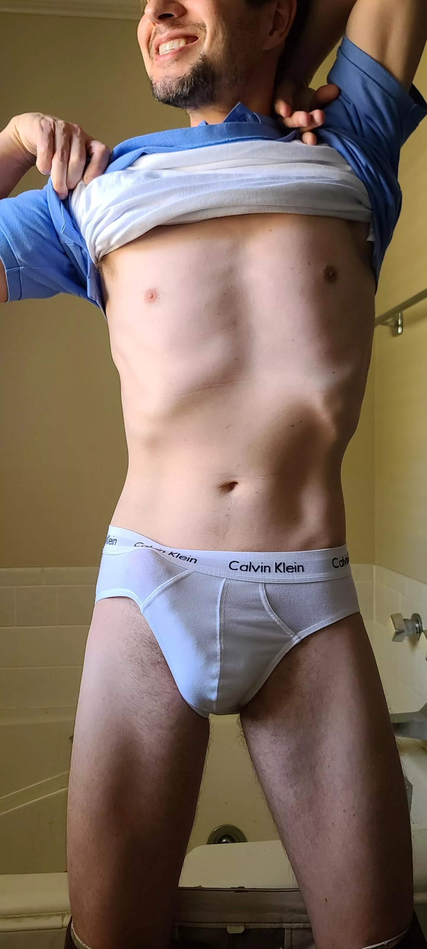 Is my bulge distracting?