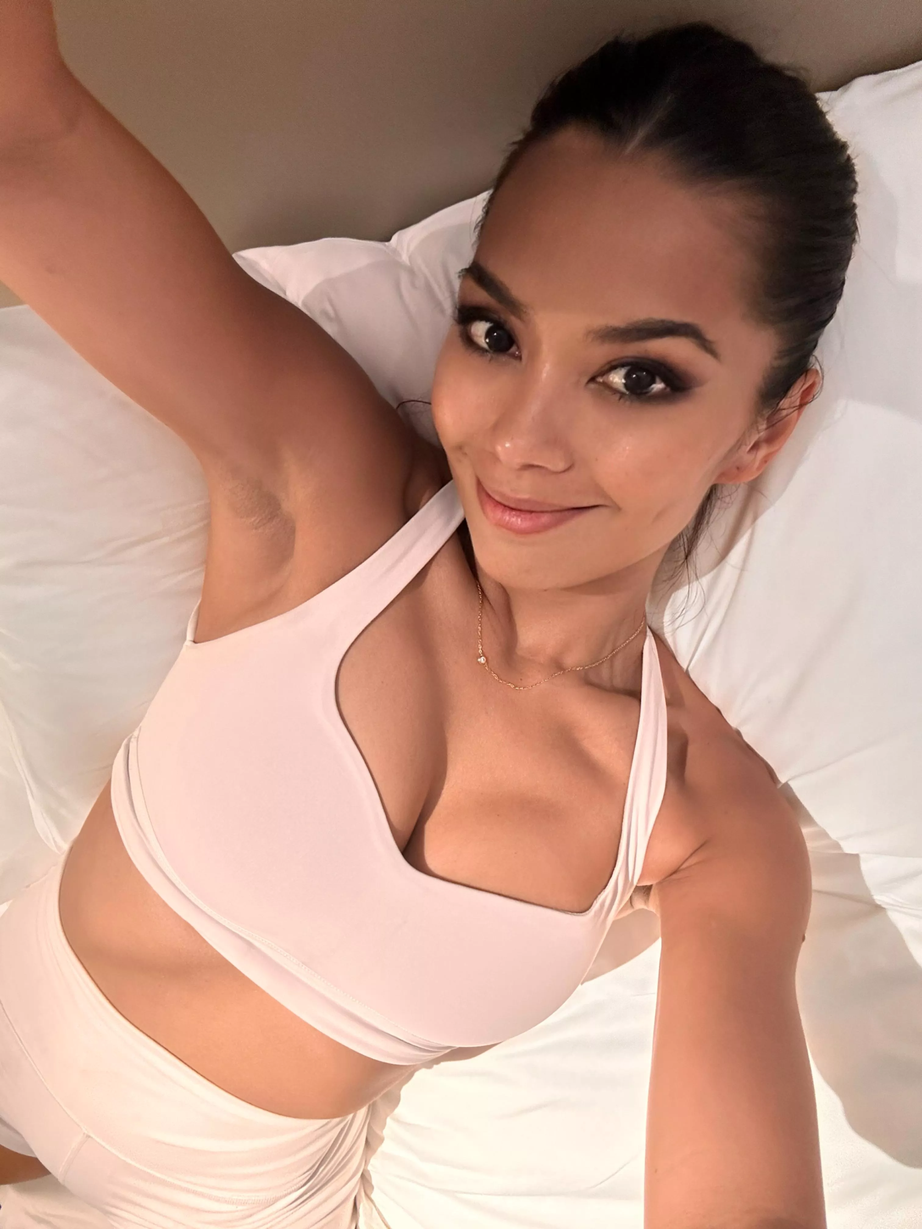 Just one selfie before I sleep