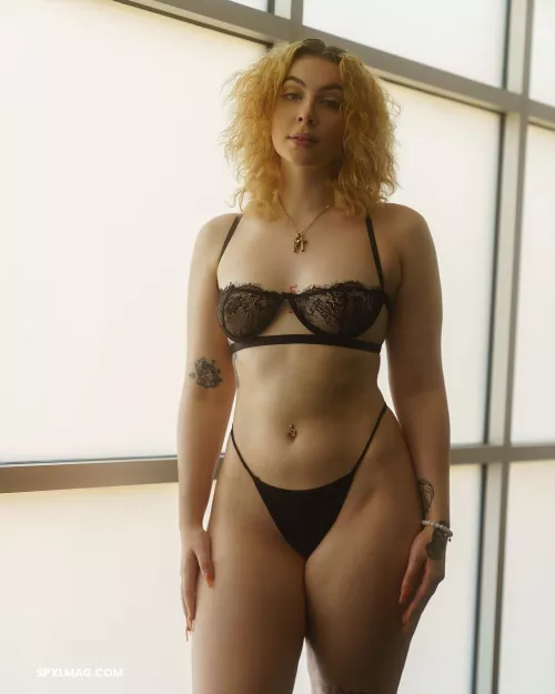 Lovely babe in black 