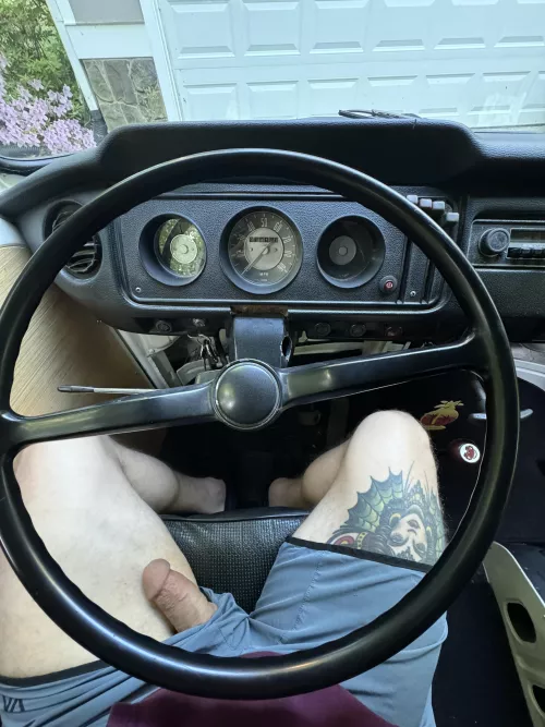 (M) heading to the smoke spot, who’s coming?