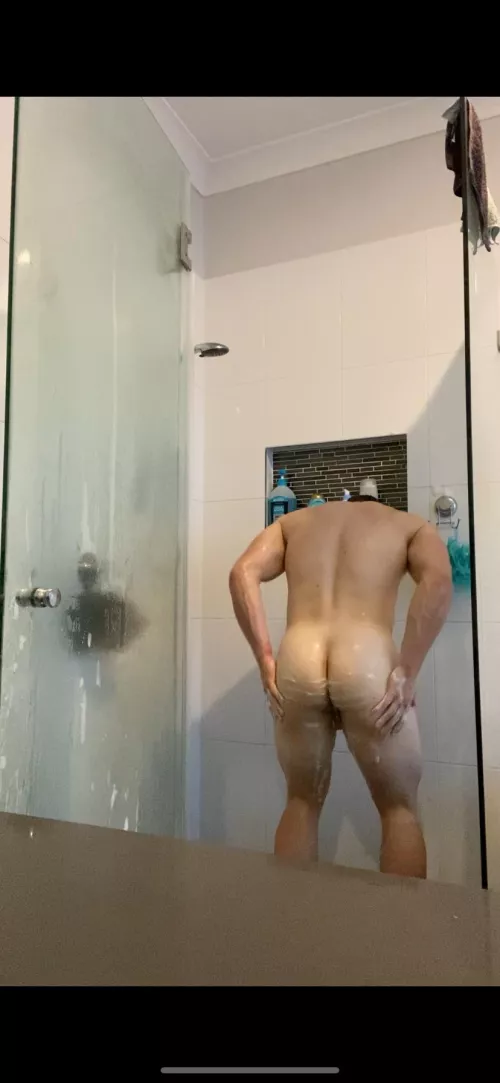 Making sure it’s squeaky clean 😏