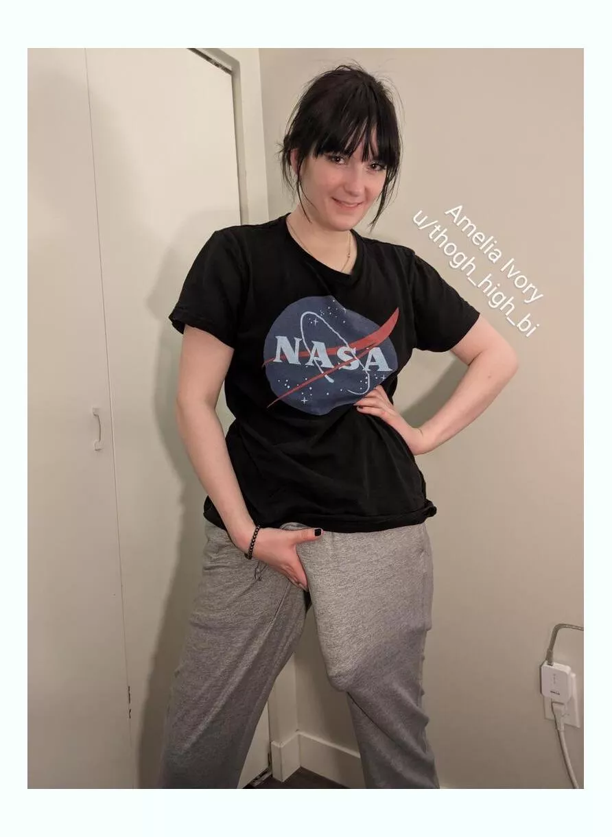 My cock is pretty trapped in these sweatoants. How would you convince me to take it out for you?