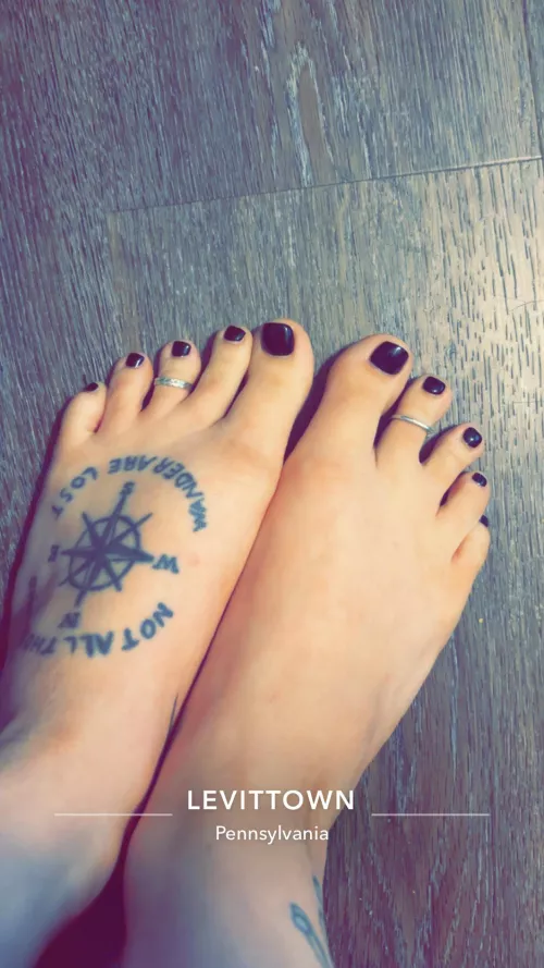 My feet need to be worshipped in Philadelphia Pennsylvania