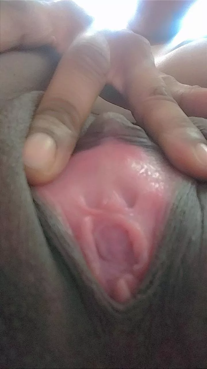 There is plenty of chocolate to go around 😌💦👅