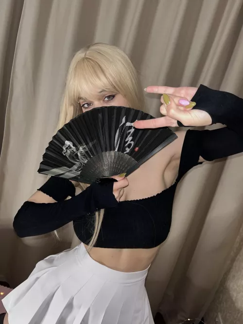 This crop top could fall off at any moment