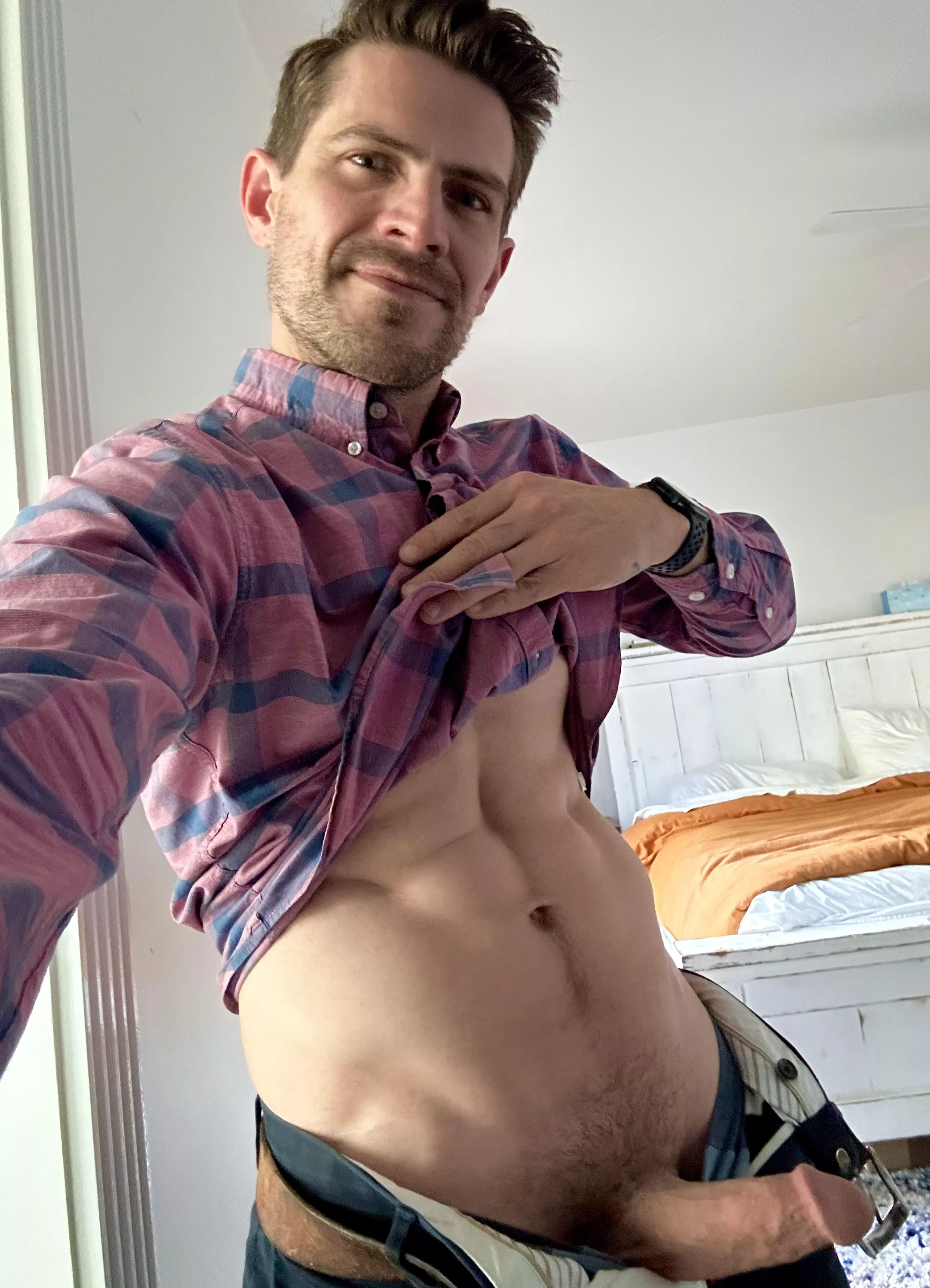 Today’s fit…🫣38yr dad here. Do I fit the DILF criteria? 