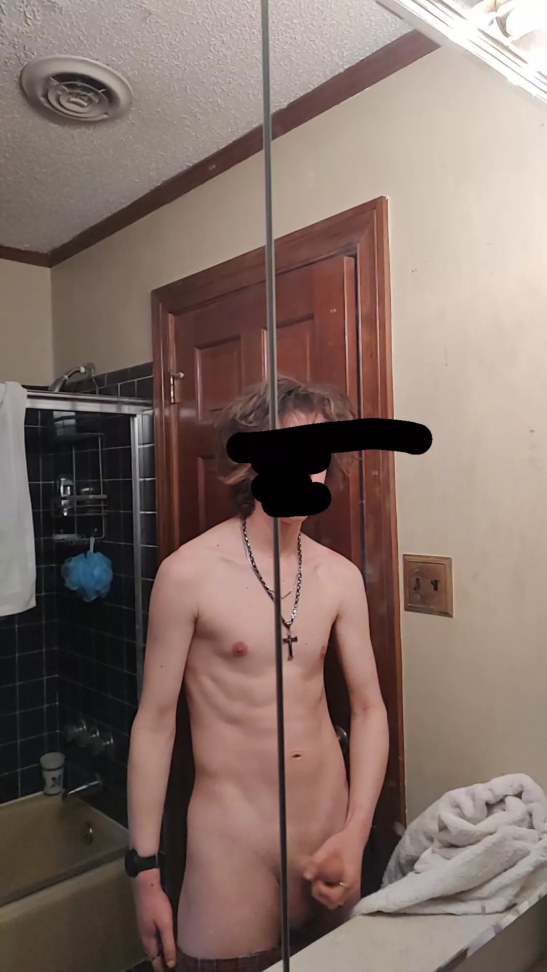 Wanna fuck in front of the mirror? 