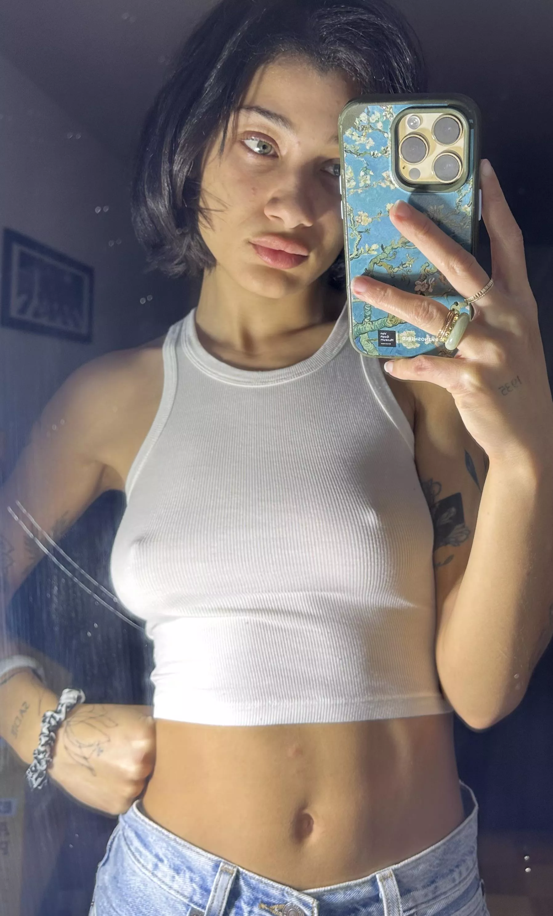 White shirt pokies >>>> 