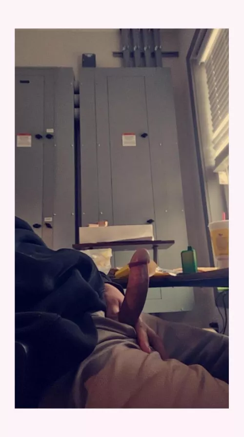 Workin hqrd or hardly workin