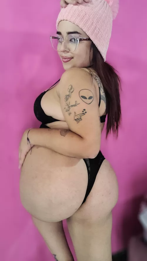 worship this latina cake