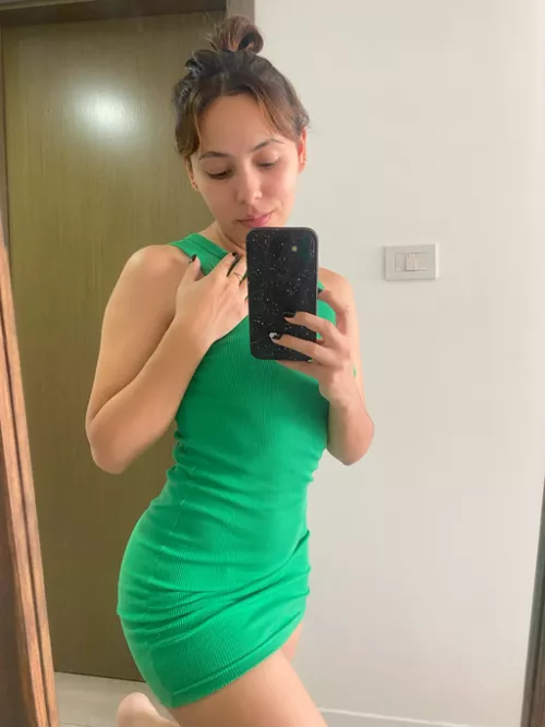 would love to feel ur big load inside me before class starts