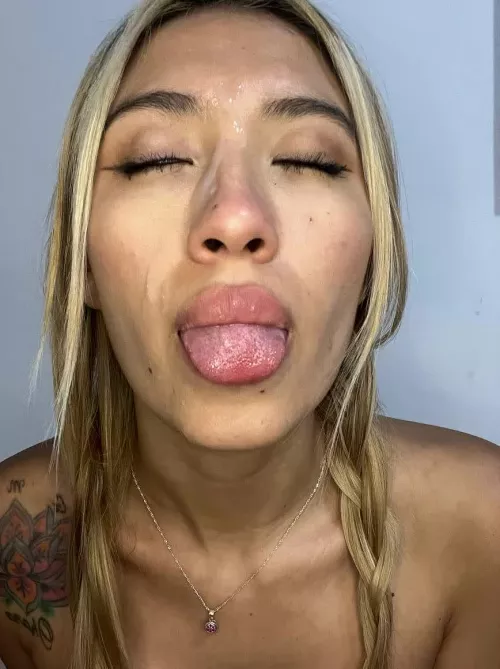 your fav lil cumslut at your service