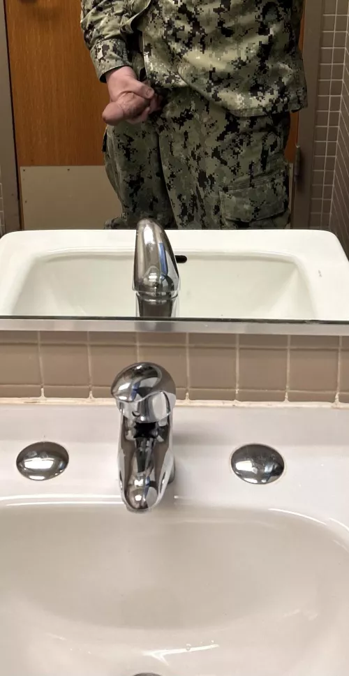 (40) Can always use a hand at work