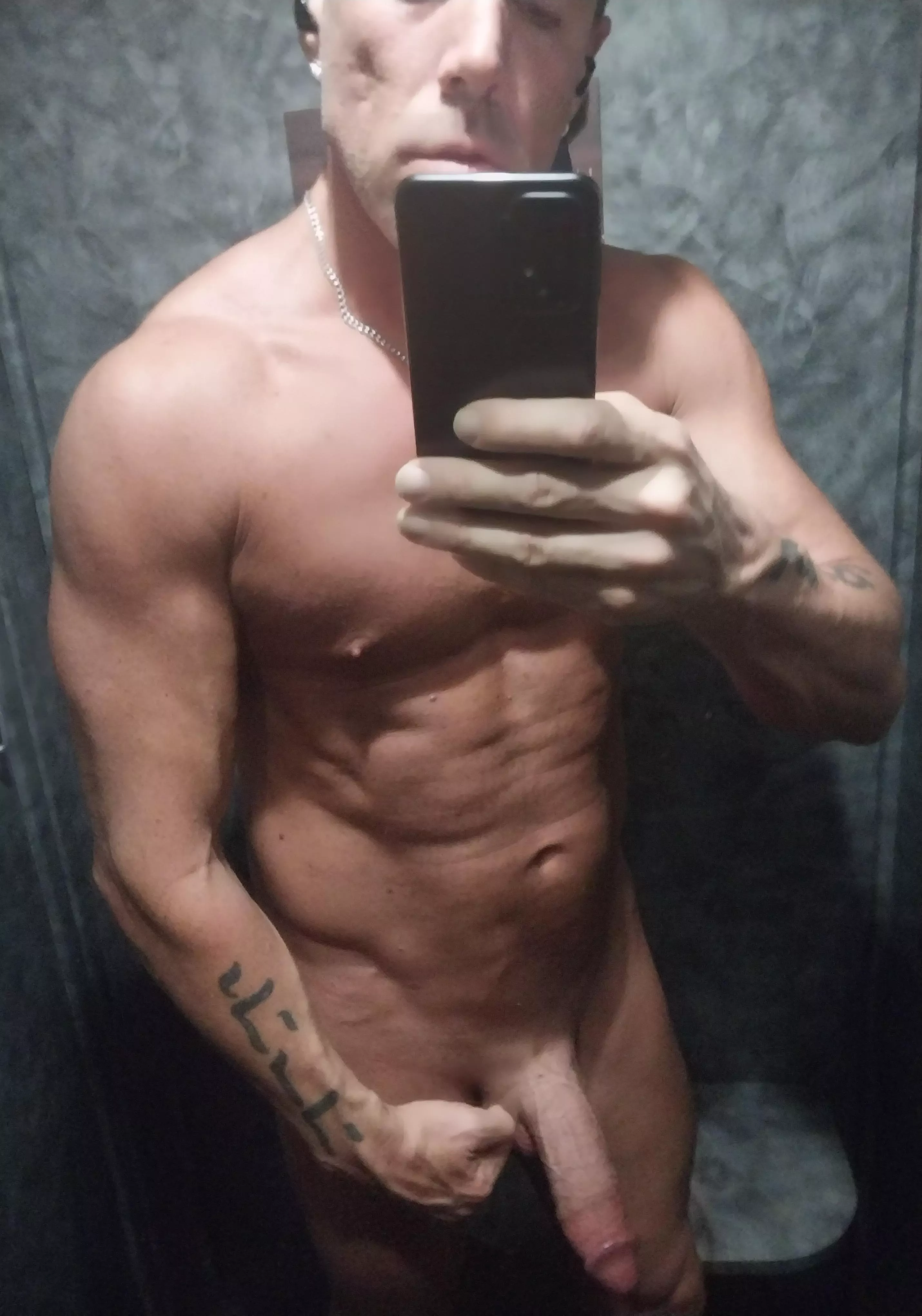 [45], 6', 175 lbs