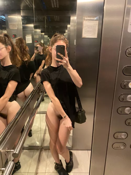 A nudist going to the grocery store