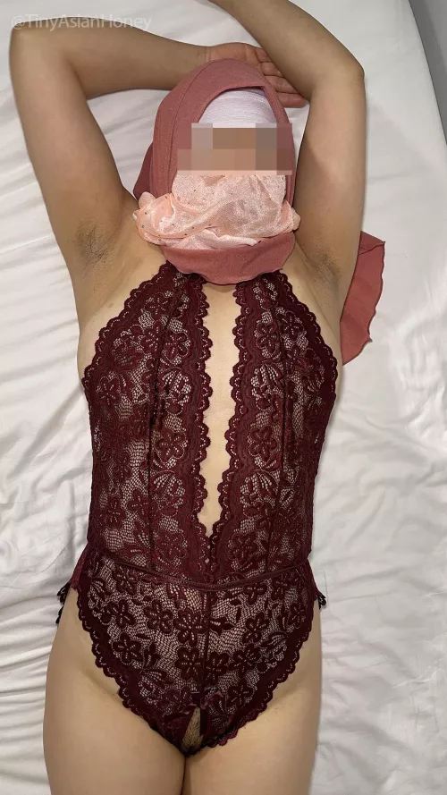 Are my hairy armpits sexy