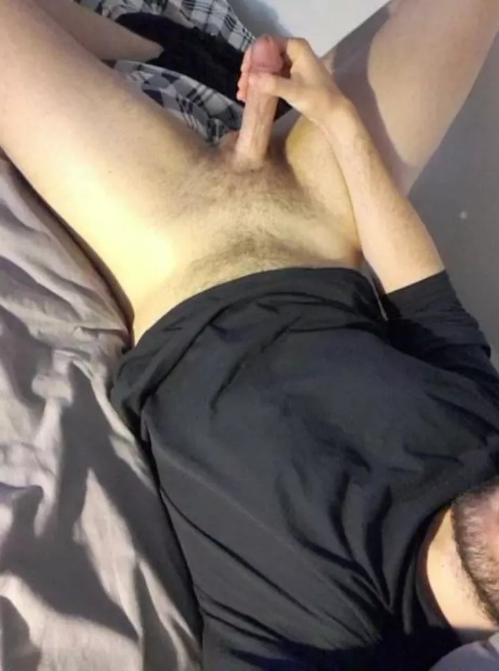 Come knock on your new 6ft5 Egyptian neighbour's door? (29)