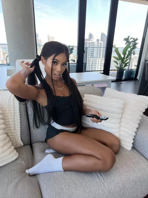 Come watch t.v. with me