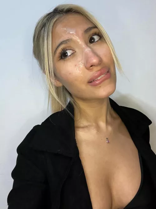 cum in the face enthusiast over here