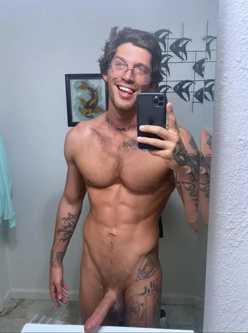 Do you like my glasses ??🤓 🍆