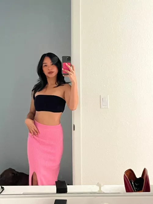 Feeling pretty in my favorite outfit @