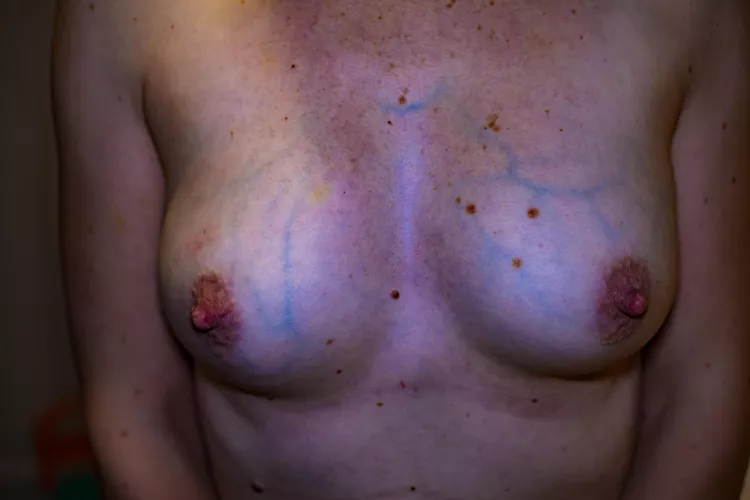 Flash makes them extra veiny