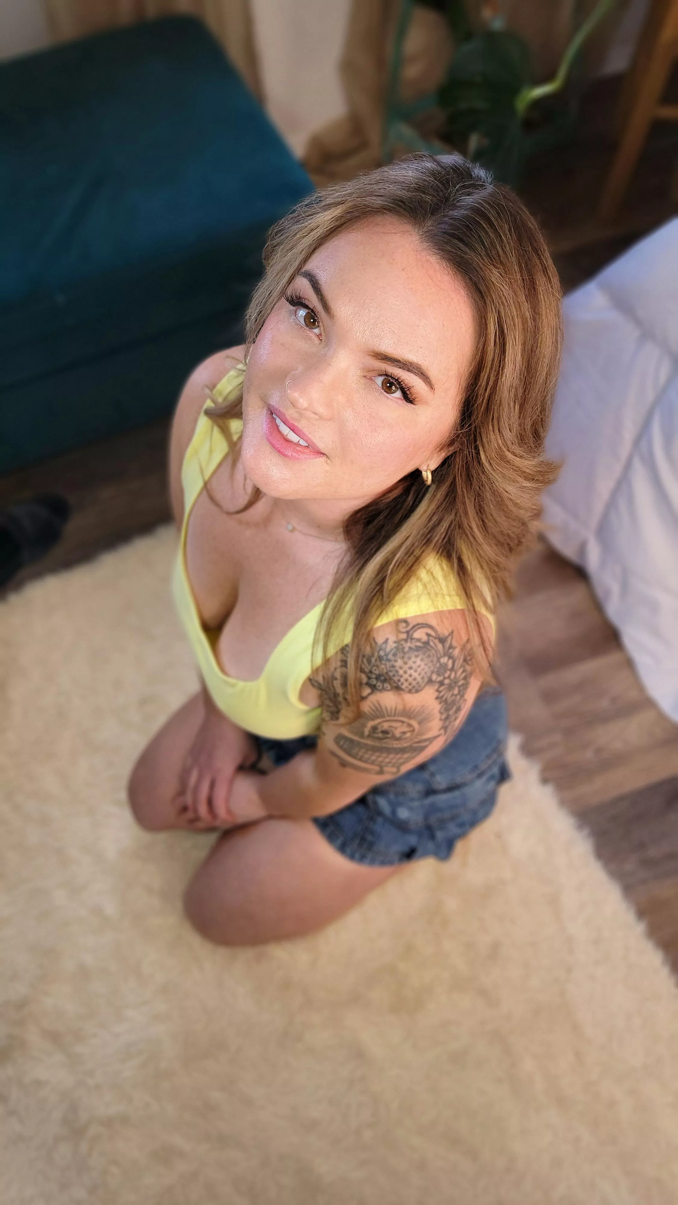 Forehead kisses please [f]