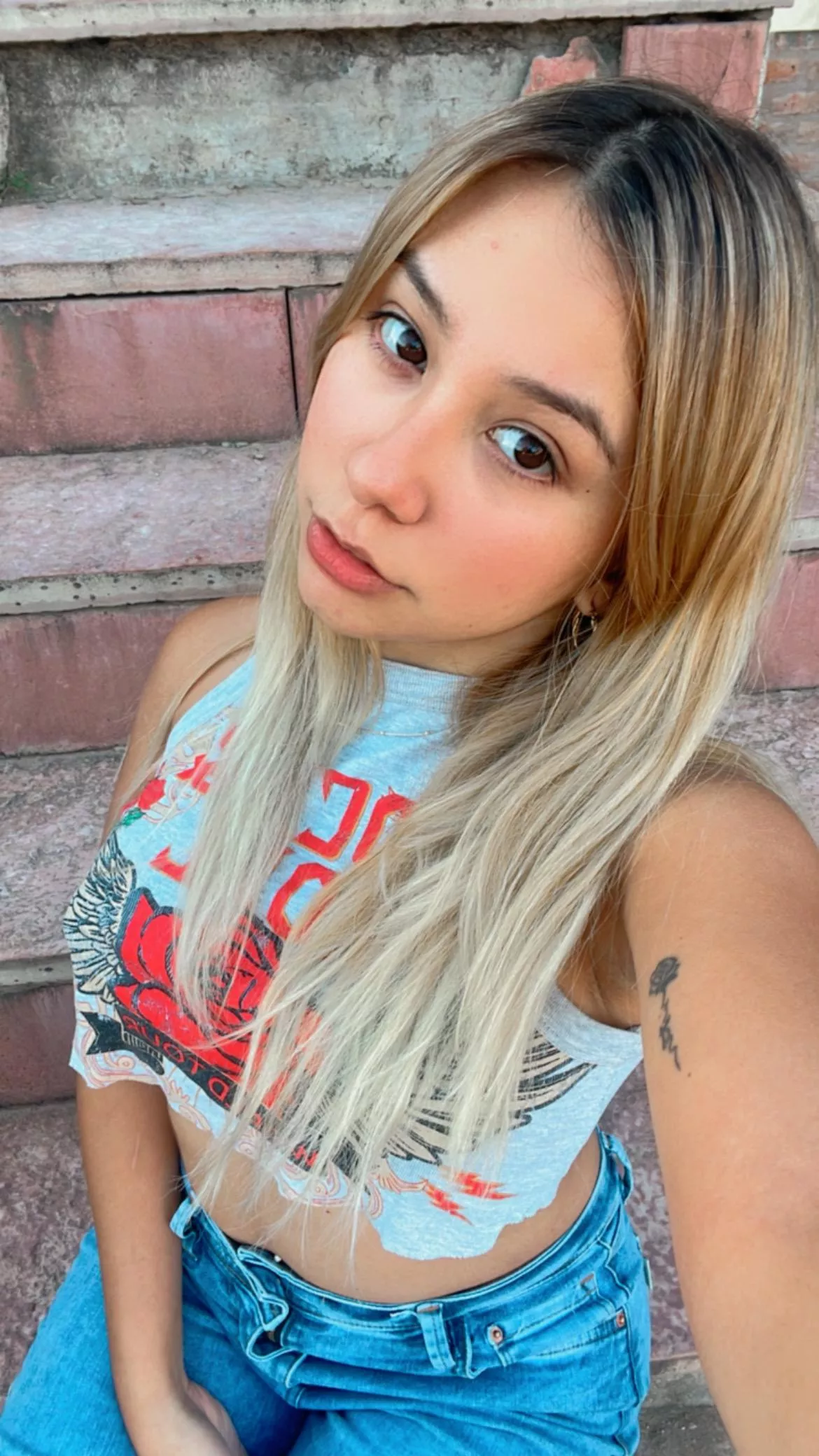 how does this crop top look on me?