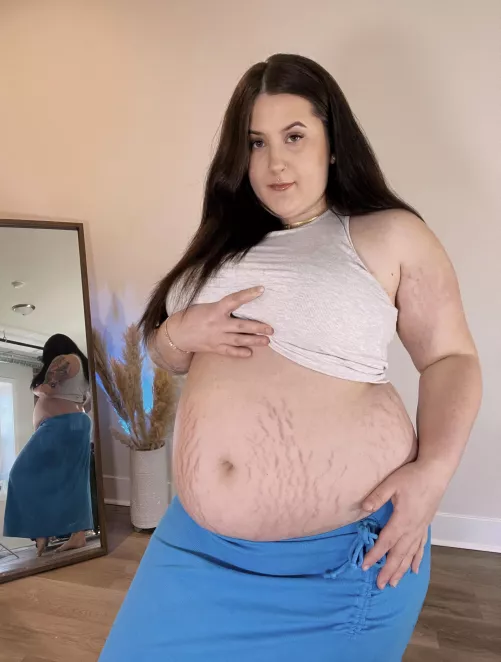 How’d I get so many stretch marks?? 😵‍💫