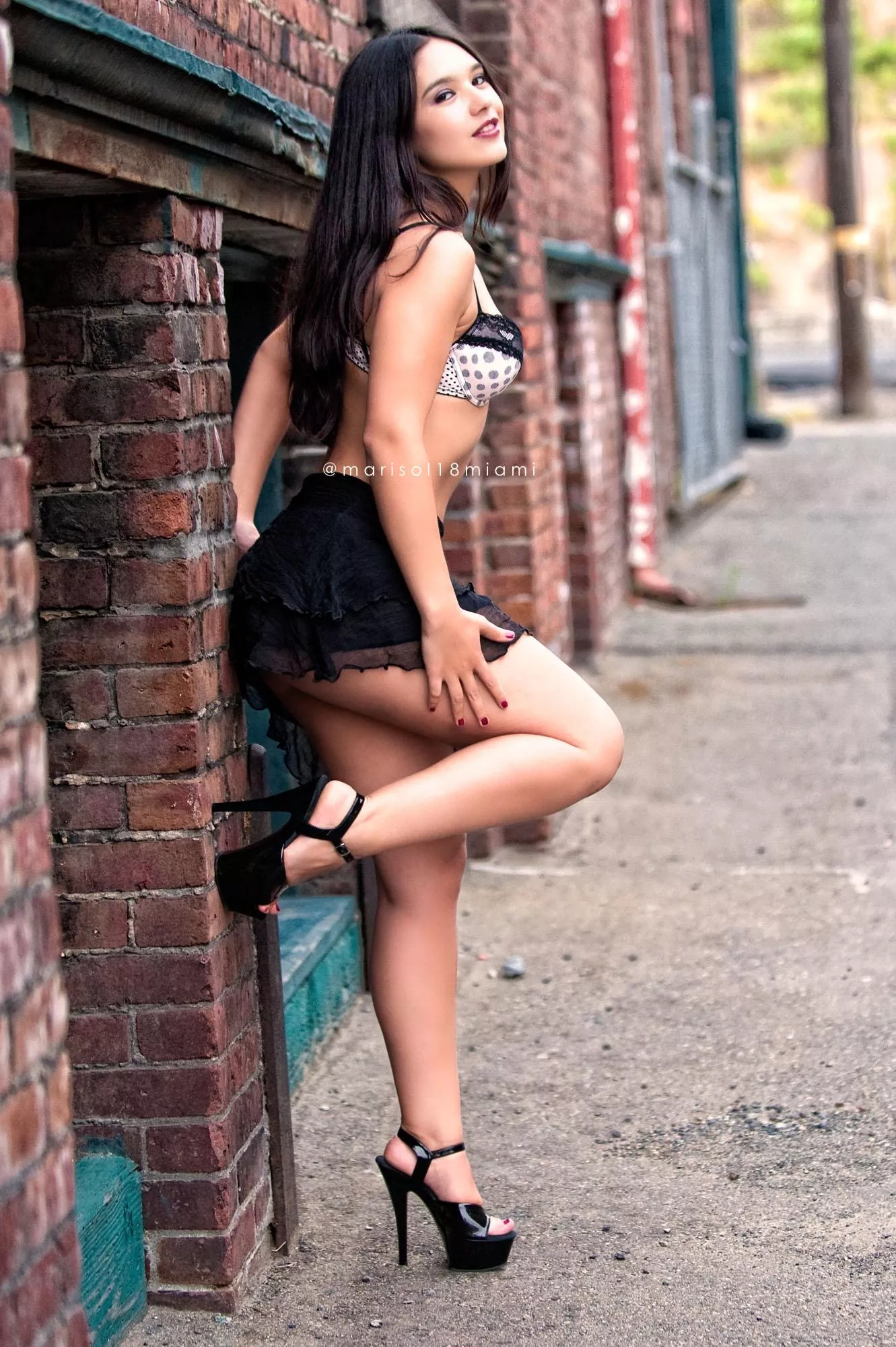 I heard y'all love 18 yr old in high heels