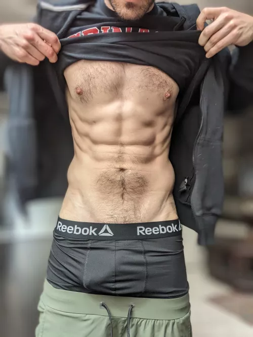 I showed you my abs plz respnd