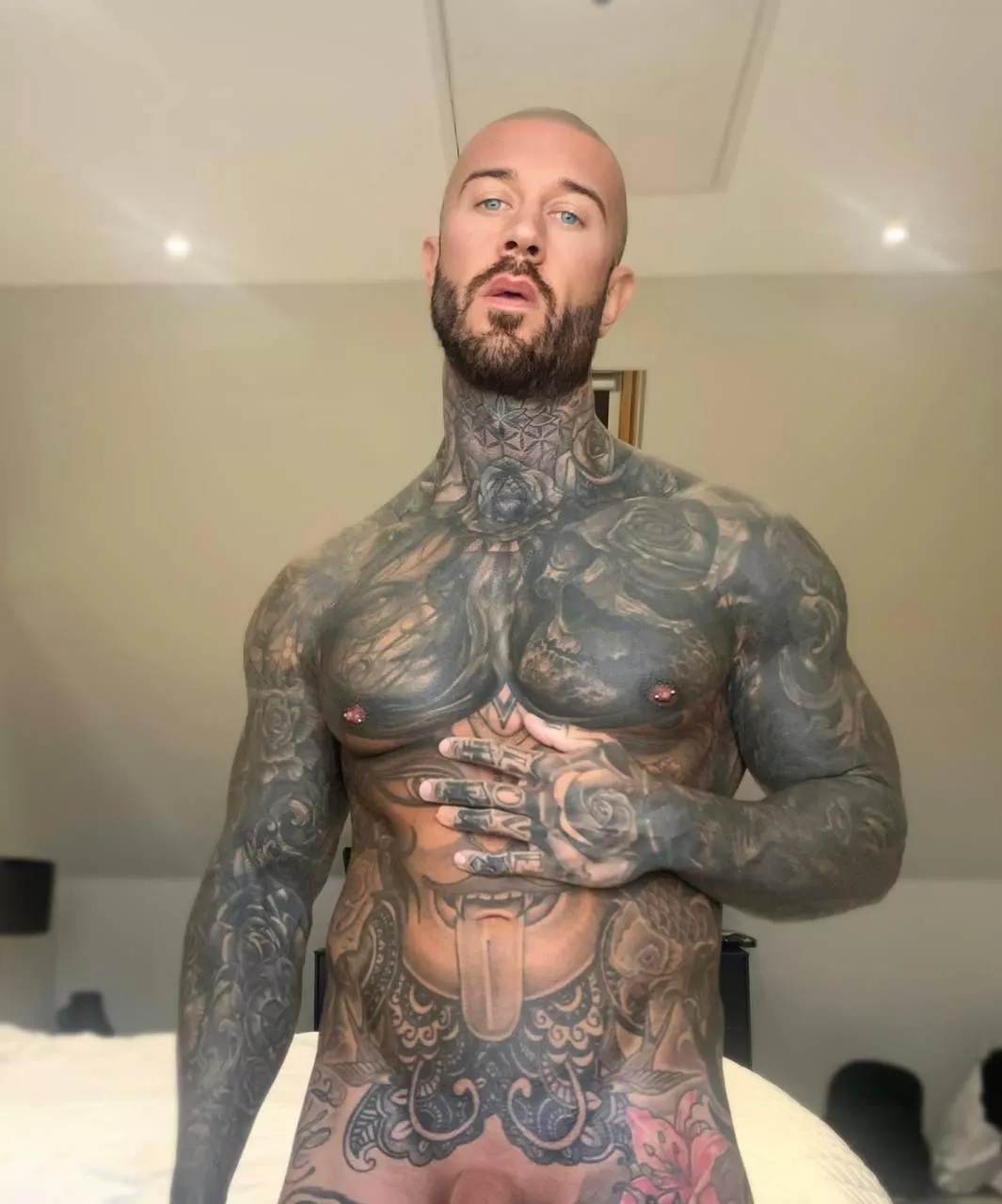 I'm ready for my blowjob.. what are you waiting for ?? 