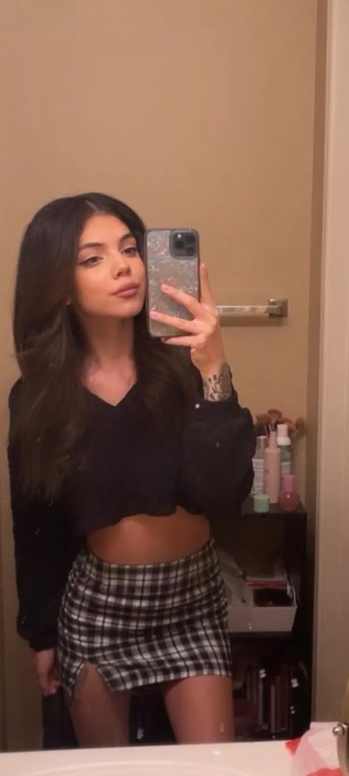 Marissa (@marissalovesyoo)