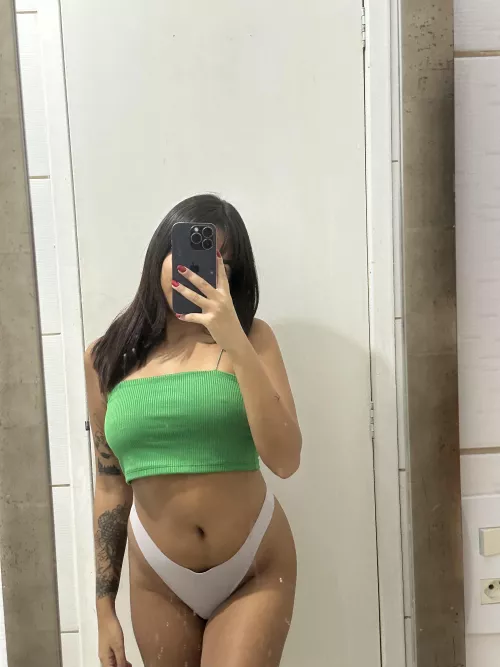 my little cute body wants to have some fun with you