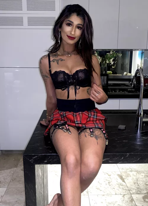 My petite little body needs breeding at least two times a day💦🥵