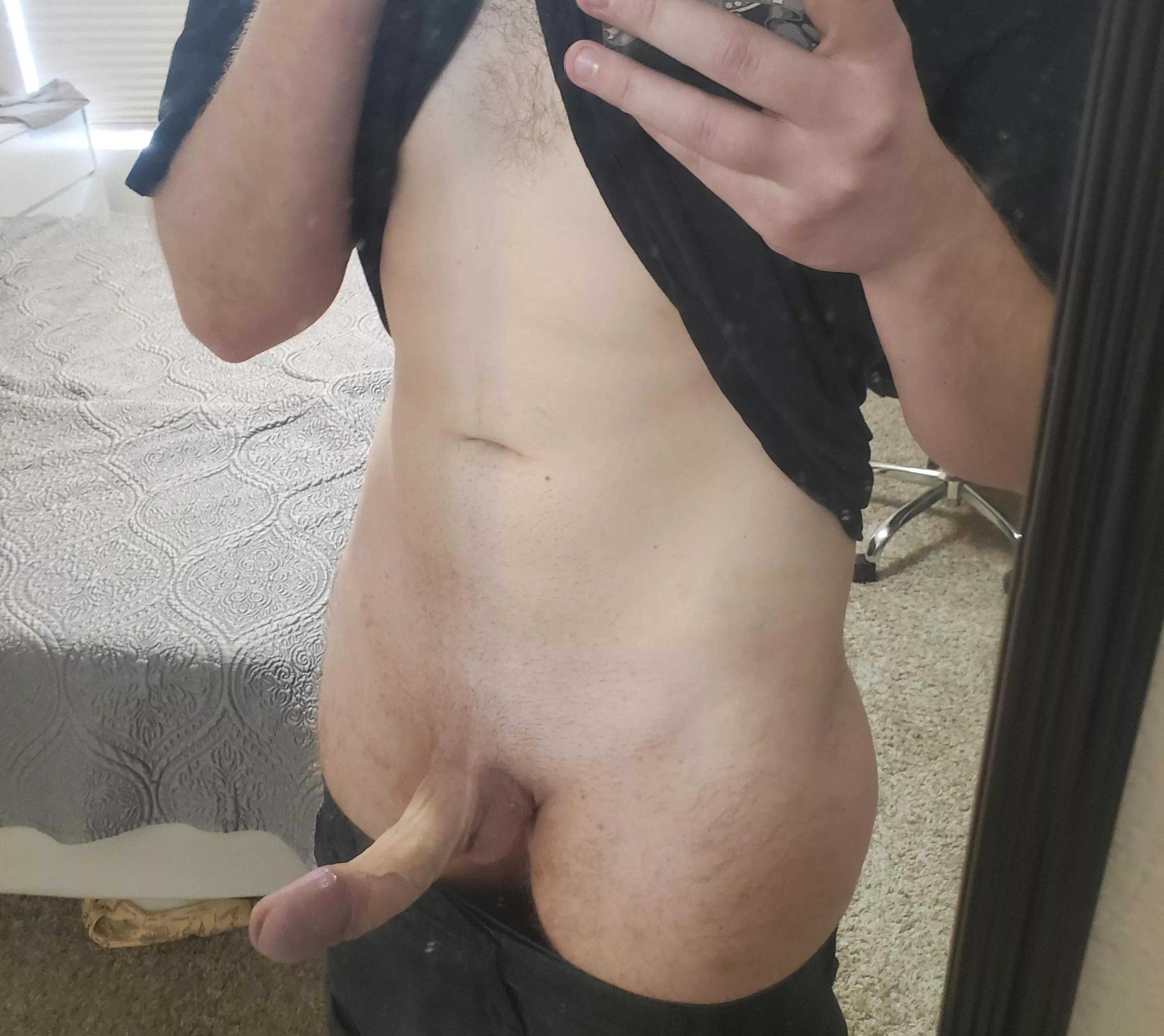 Need to snap horny femboys im bored hmu in dms 😋