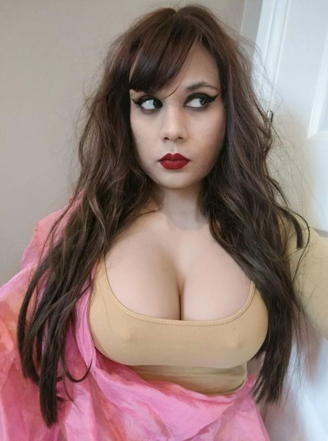 Not many desi sluts around 