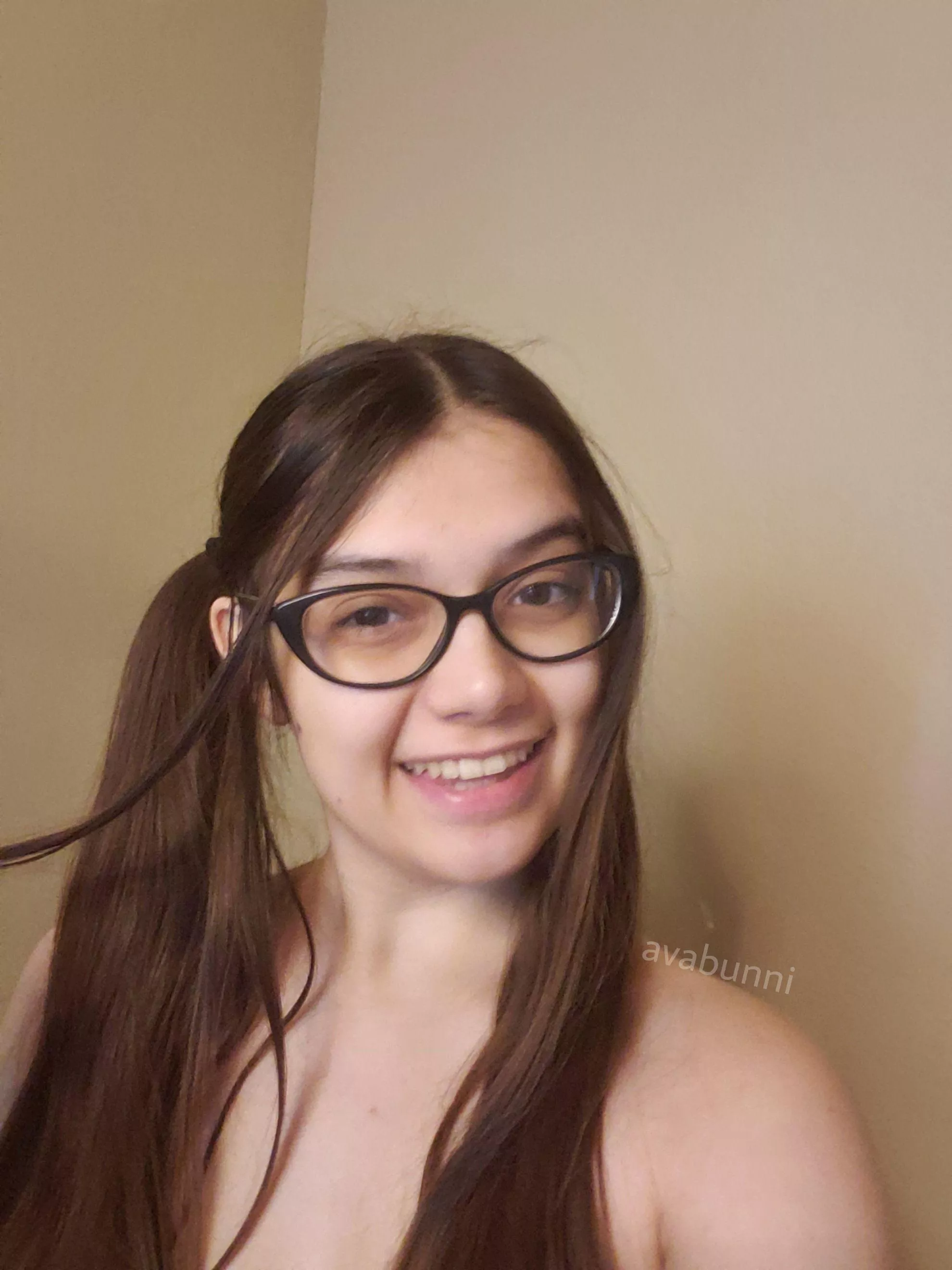 Pigtail selfie