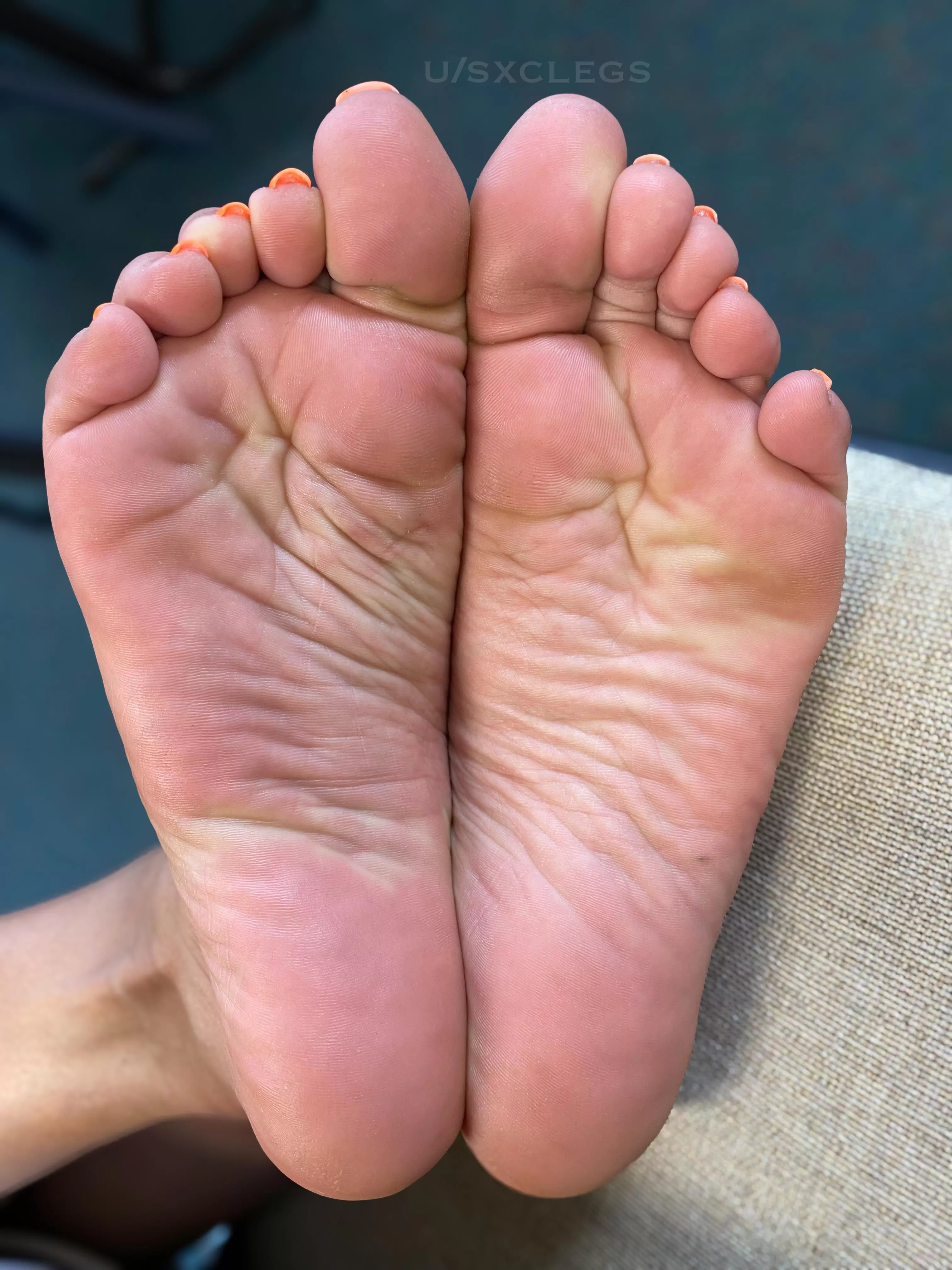 Pink and wrinkled soles 