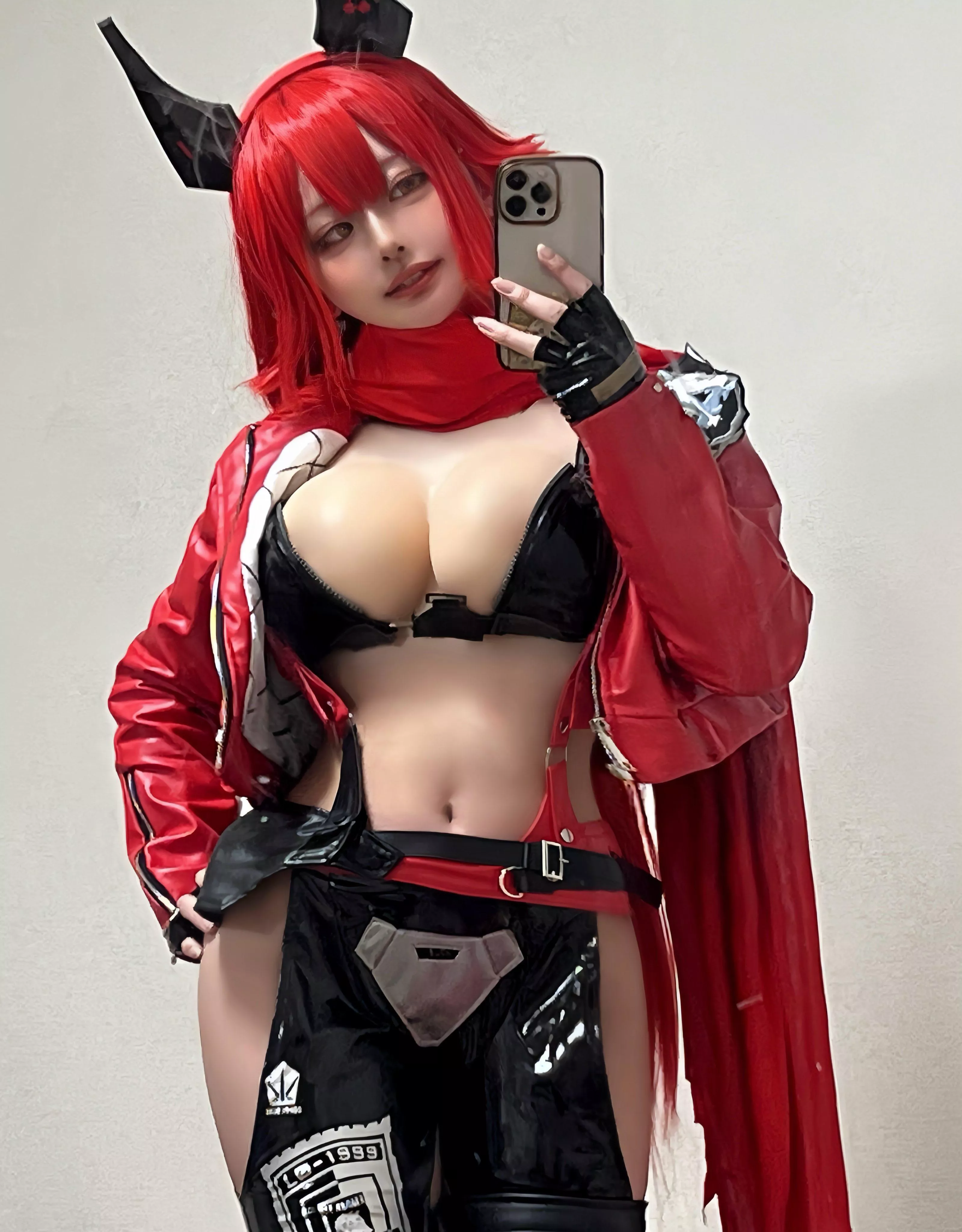 Red Hood from Nikke by tennensui_cos