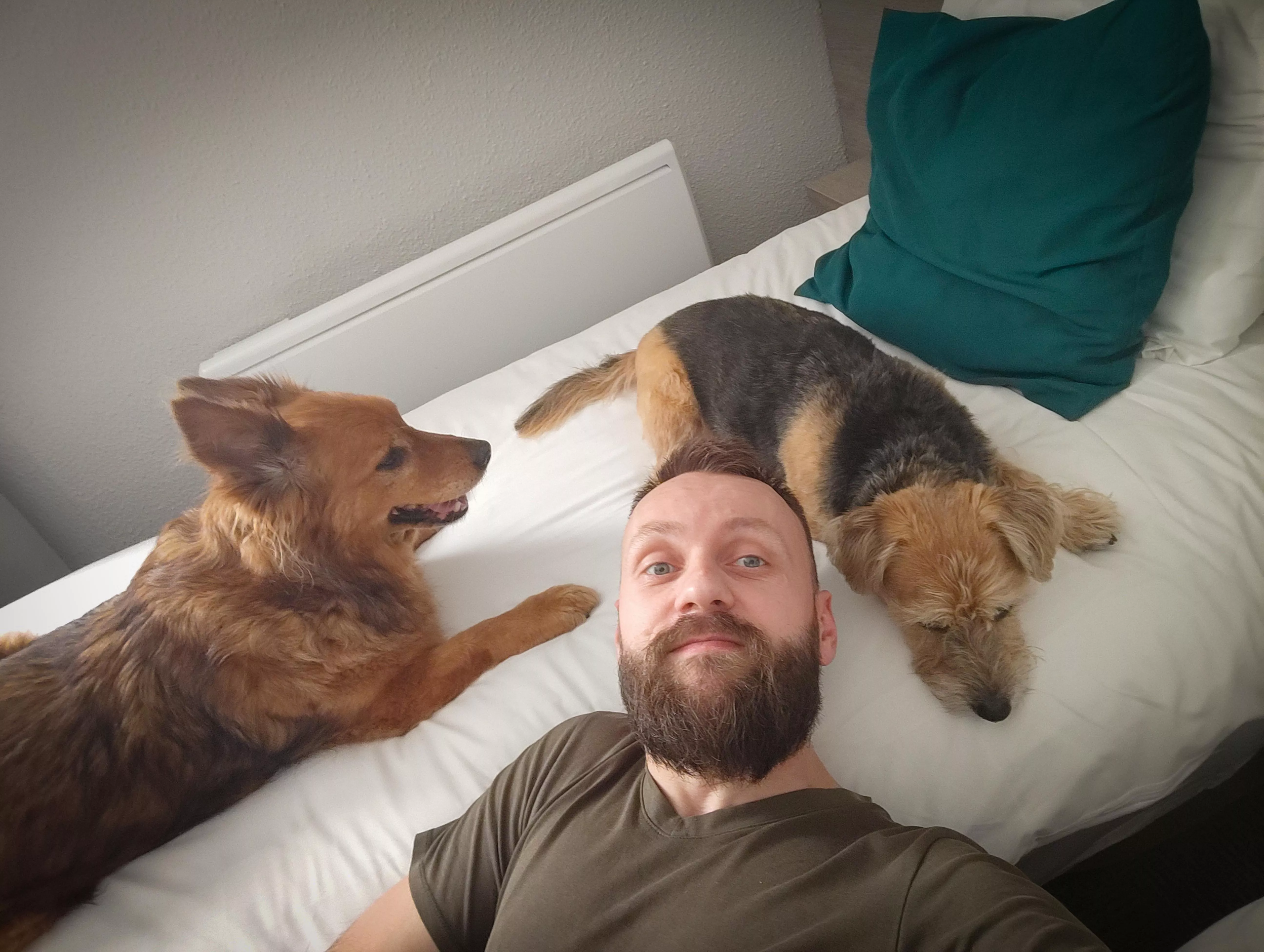Selfie with our kids 🐶🧔🏻‍♂️🐶