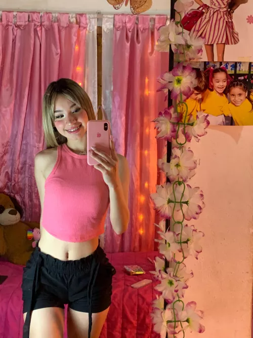 Should I wear shorter crop tops than this one?