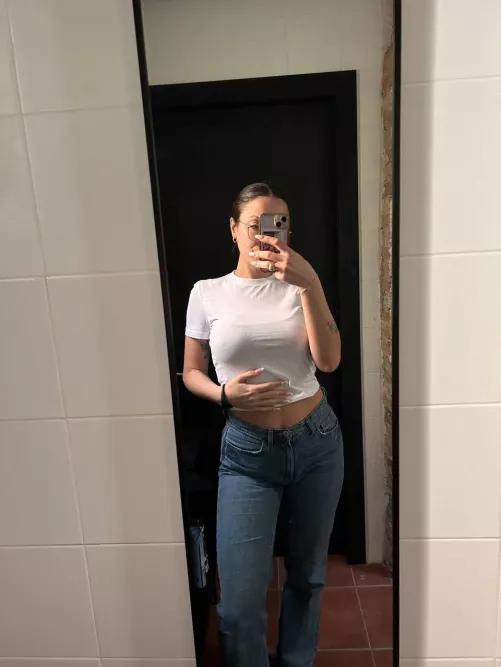 white top and jeans= classy