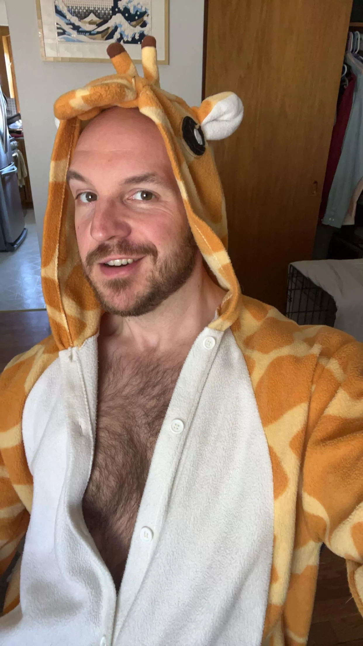 Working from home means wearing a giraffe onesie because it’s comfy 😂🦒