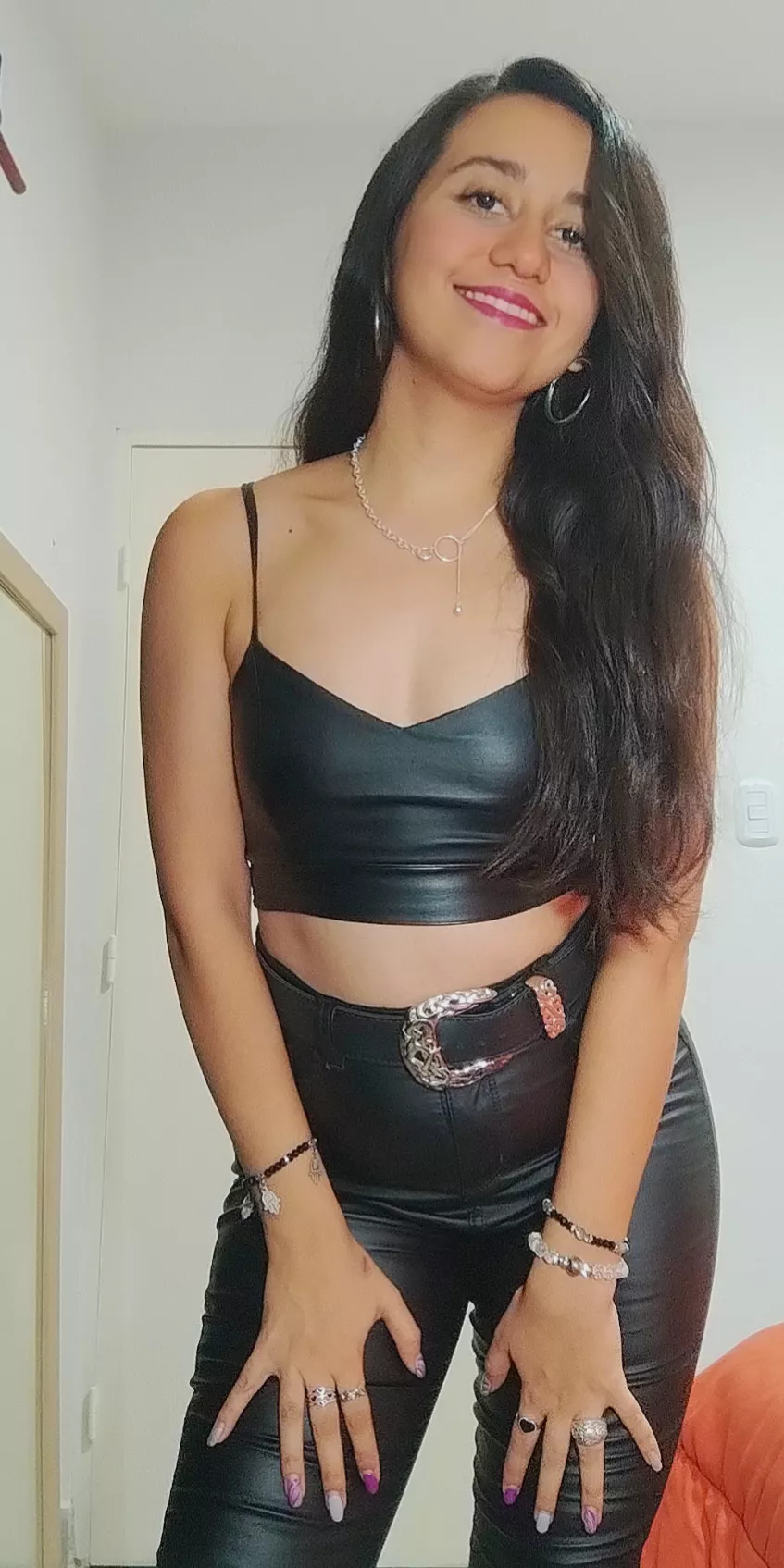 Would you invite me to a date if I'm wearing this?