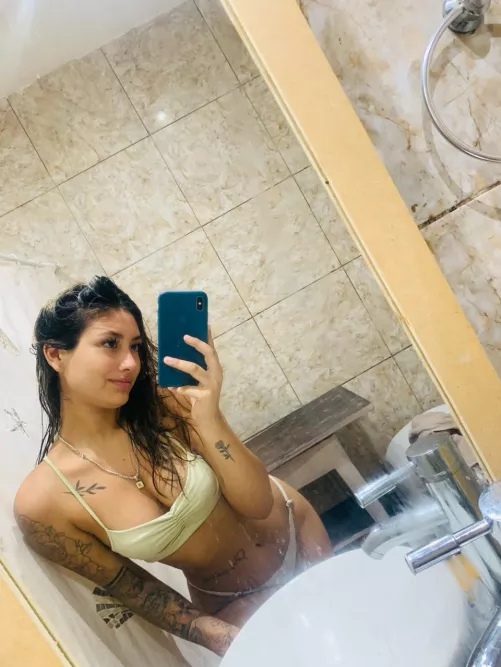 Would you pound me on a date ?